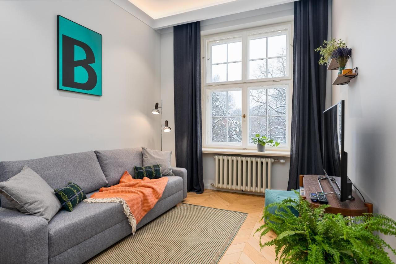 Smart Park View Studio In Heart Of Riga 5 Min To Old Town Luaran gambar