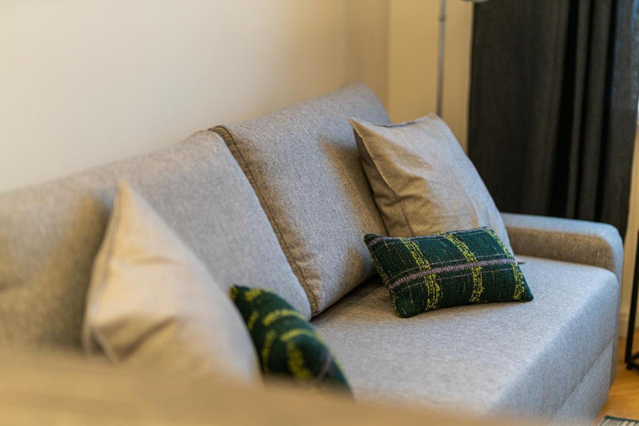 Smart Park View Studio In Heart Of Riga 5 Min To Old Town Luaran gambar