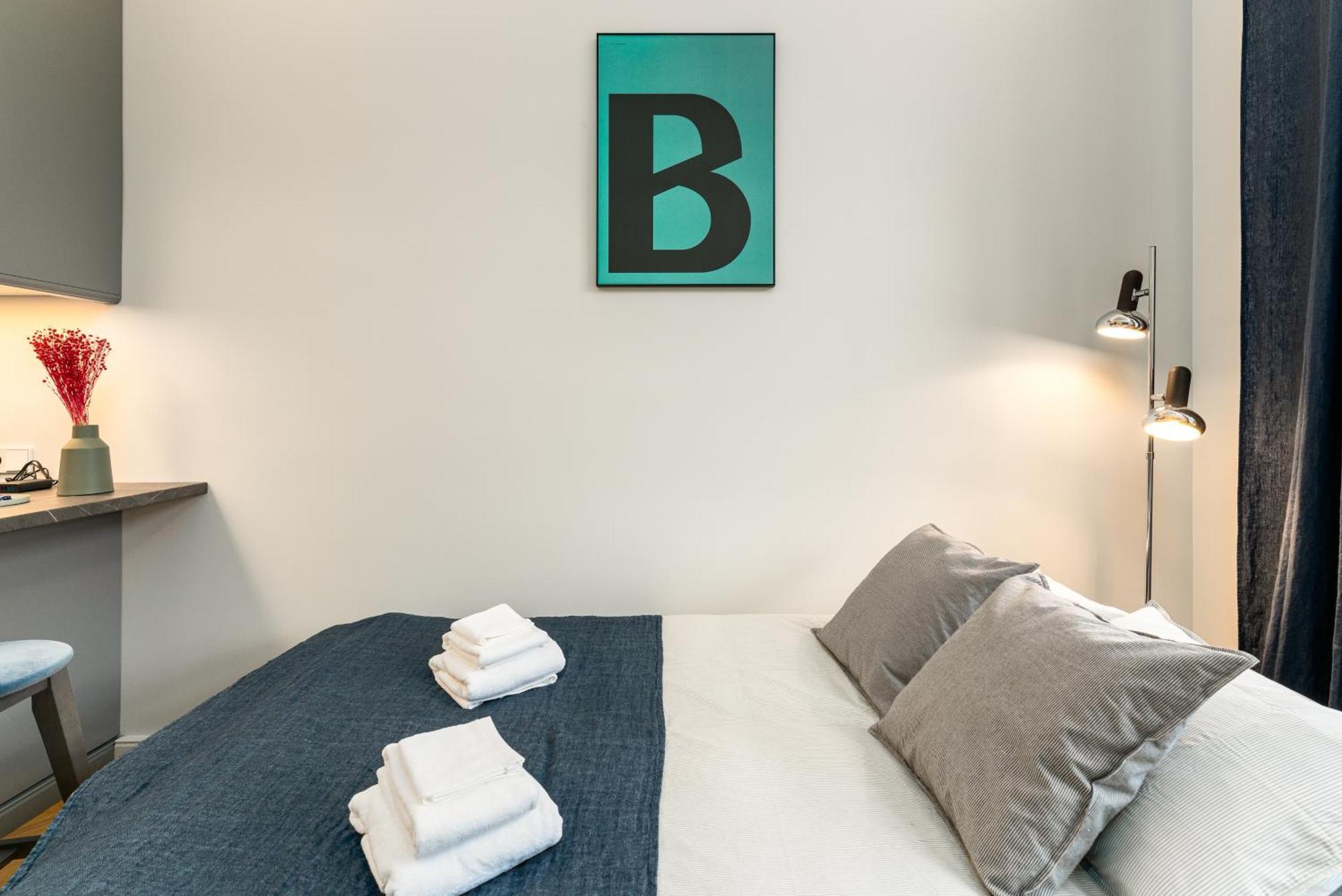 Smart Park View Studio In Heart Of Riga 5 Min To Old Town Luaran gambar