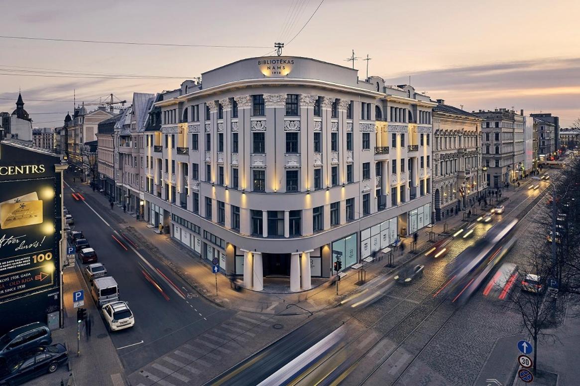 Smart Park View Studio In Heart Of Riga 5 Min To Old Town Luaran gambar